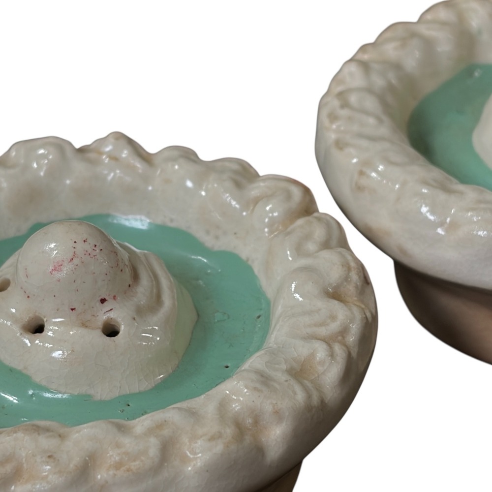 Vintage Handmade Ceramic Salt Pepper Shakers Cute Foodie Kitchen Novelty Set - Picture 3 of 4